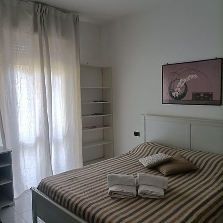 Milano For Guest - Simonetta Apartment Porta Vittoria Ruang foto