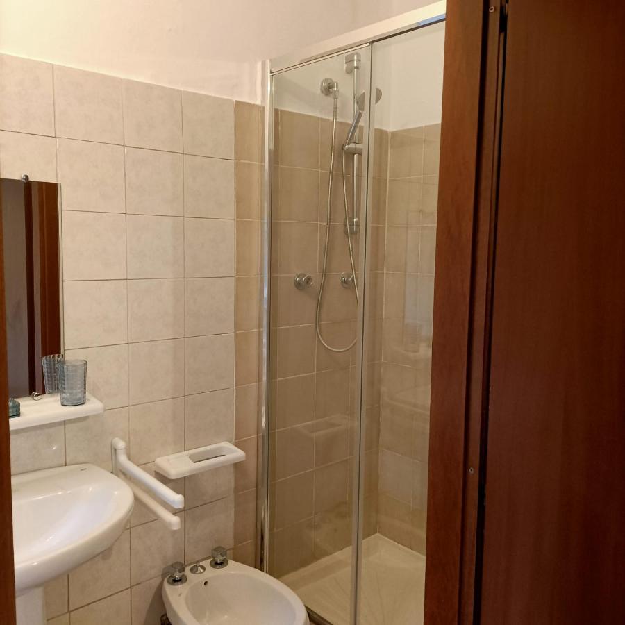 Milano For Guest - Simonetta Apartment Porta Vittoria Bagian luar foto